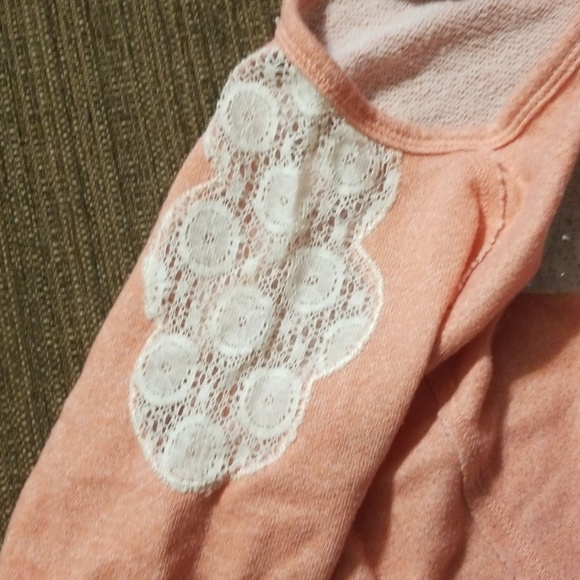 Girls shirt - Picture 3 of 5